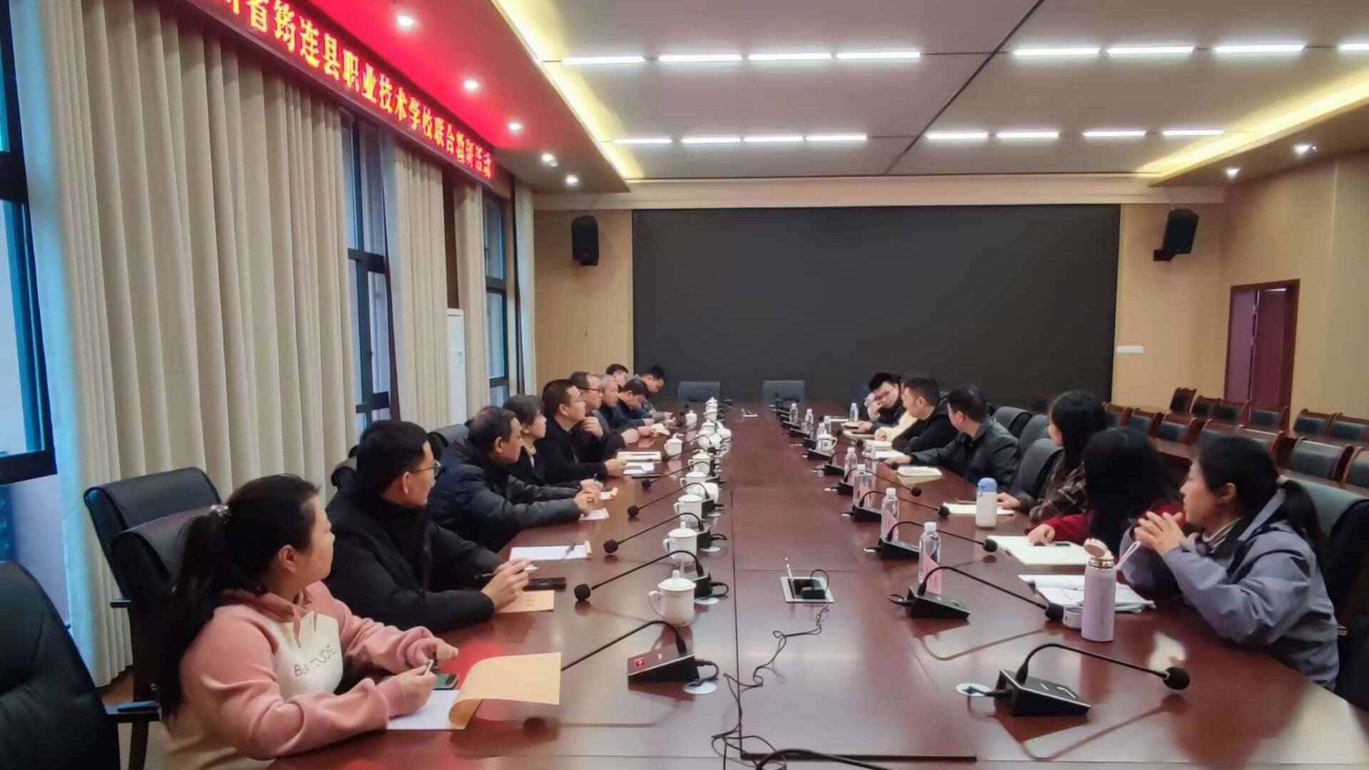 智造学院赴筠连职校开展联合教研活动