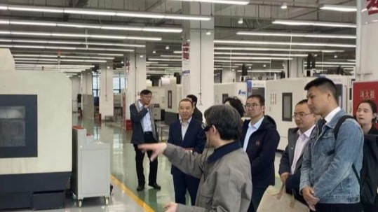 宜宾市智能制造行业协会赴学院调研考察